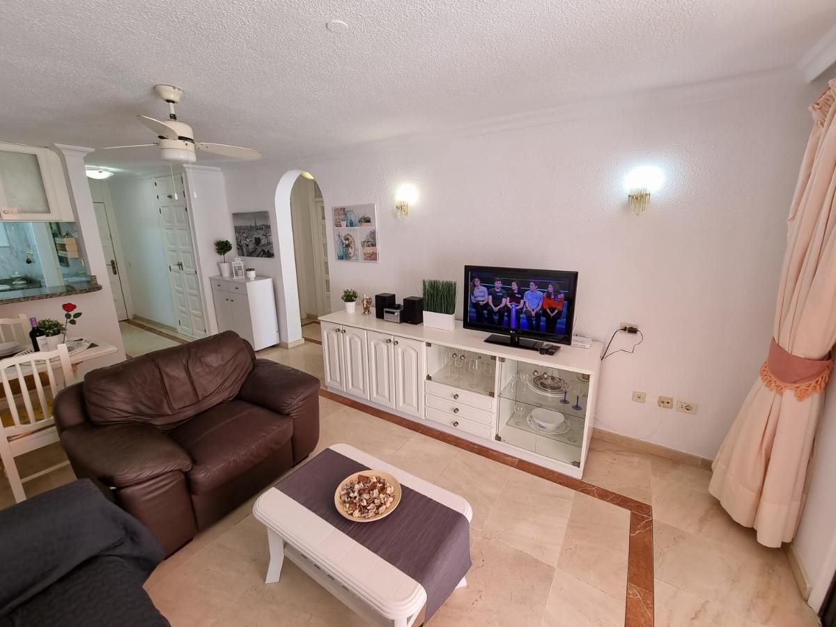 Casa Teide, Ground Floor Apartment Parque Santiago 1, Heated Pool, 100 M To Sea And Beach, Wifi Playa de las Americas  Luaran gambar