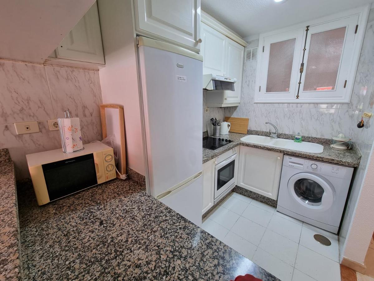Casa Teide, Ground Floor Apartment Parque Santiago 1, Heated Pool, 100 M To Sea And Beach, Wifi Playa de las Americas  Luaran gambar