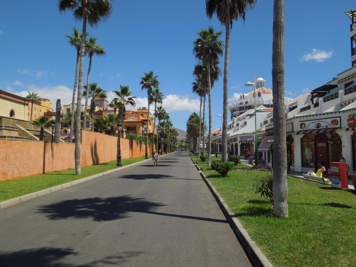 Casa Teide, Ground Floor Apartment Parque Santiago 1, Heated Pool, 100 M To Sea And Beach, Wifi Playa de las Americas  Luaran gambar